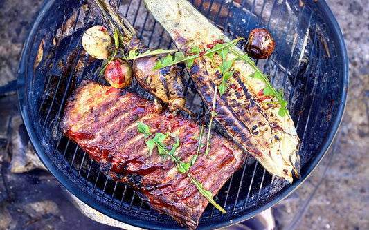 Squash bakad tunna revbenspjäll med helgrillad höstäpple och kålrot